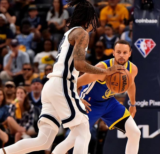 清晨体能课后，摩纳哥主帅复盘备战意大利杯，球迷炸锅，临场指挥获称赞的简单介绍